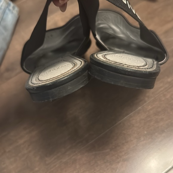 Ladies givenchy - Picture 5 of 5